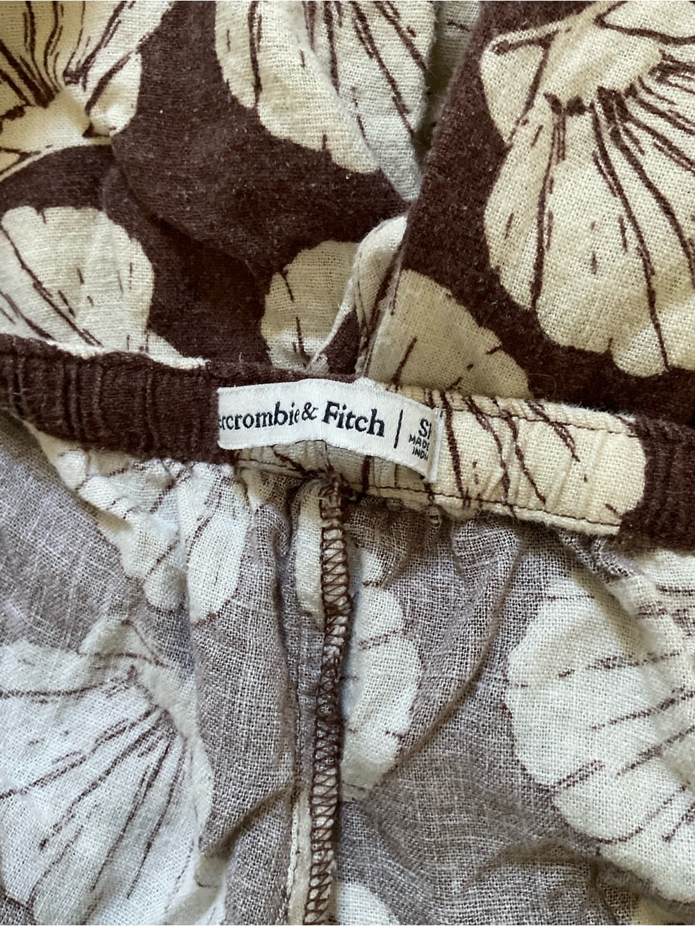 Brown Shell-Print Pants - Picture 3 of 3
